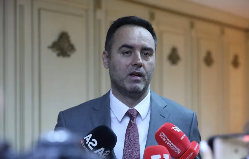 Ngërçi politik në Kosovë drejt zgjidhjes  Konjufca për presidentin  Emrat i kemi gati  por 