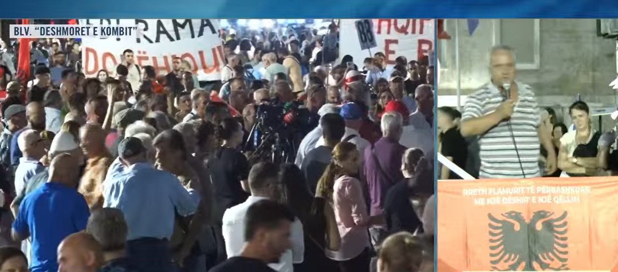 Protestuesi para Kryeministrisë  Të arrestojnë Edi Ramën  t i fusim të gjithë në burg  Kanë bërë krime me shqiptarët