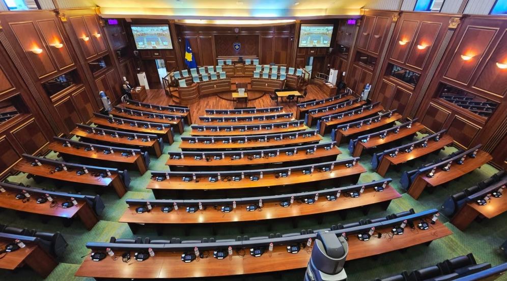 Tensione para seancës konstituive  Lista Serbe çon në Kushtetuese rezultatet e zgjedhjeve