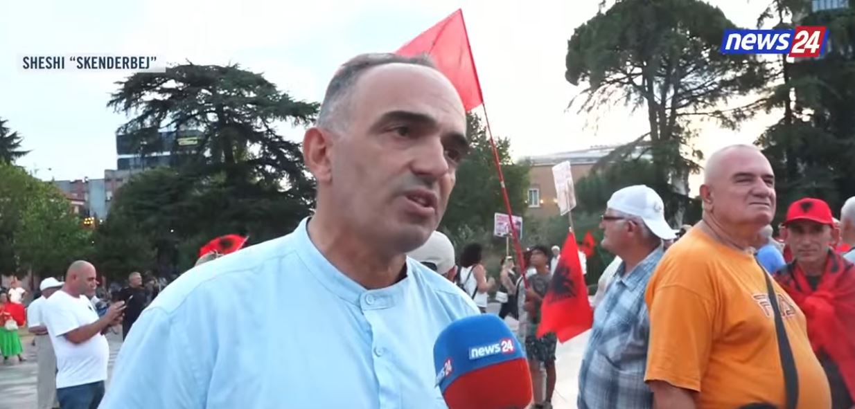 shtatori-do-te-jete-i-fuqishem-80-dite-revolte-profesori-ne-proteste-doreheqja-e-rames-eshte-e-panegociueshme-rinia-dhe-artistet-te-dalin-ne-shesh