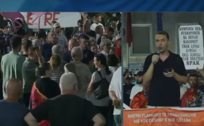  Do të punojmë për atdheun siç ti nuk ke bërë kurrë   Protestuesi i drejtohet Ramës  Në shtator do të kesh përball   