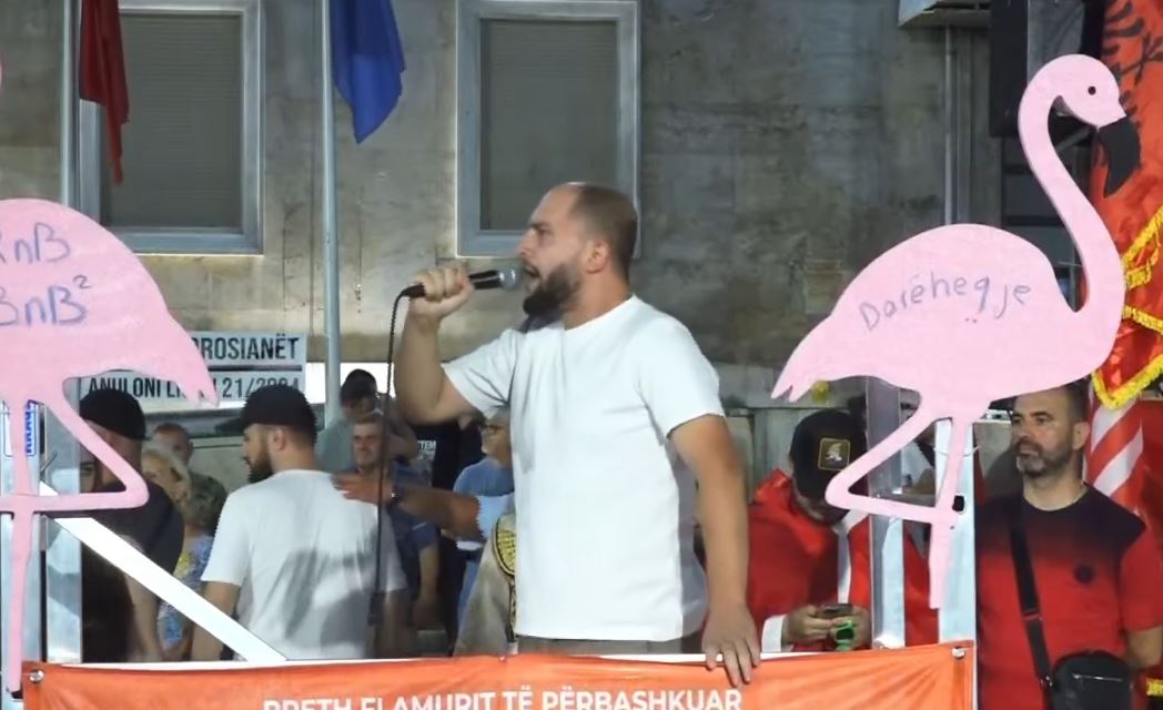  SPAK e ka aleatin në shesh nëse e do  Arrestoni Ramën    Aktivisti Lika  Kryeministri do e lëshojë Ballukun   
