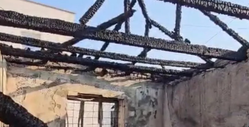 I digjet shtëpia në Shkodër  operatori i News24 mbetet në qiell të hapur me bashkëshorten  4 fëmijët dhe nënën  Apeli i trisht   