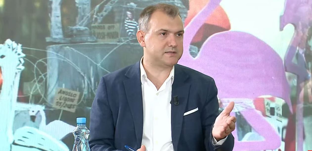  E pamë Portin e Durrësit  Alabari deklaroi se kishte vepruar shpejt   Avokati  Rama shkatërron bizneset shqiptare  arrogant     