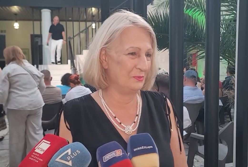 Përkujtohet Teodor Keko  Gruaja që i kushtoi poezitë  Së afërmi një antologji me veprat e Dorit