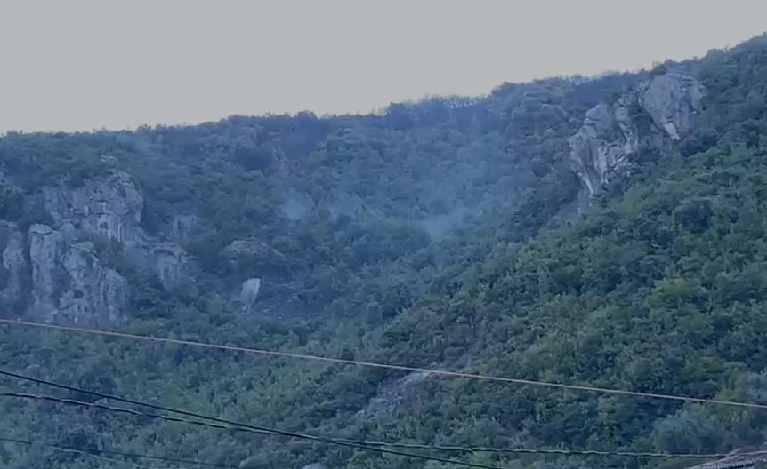 Lirohet i moshuari i arrestuar për zjarrvënen në Krujë  Riaktivizohen flakët  ndërhyhet nga ajri për neutralizimin e tyre