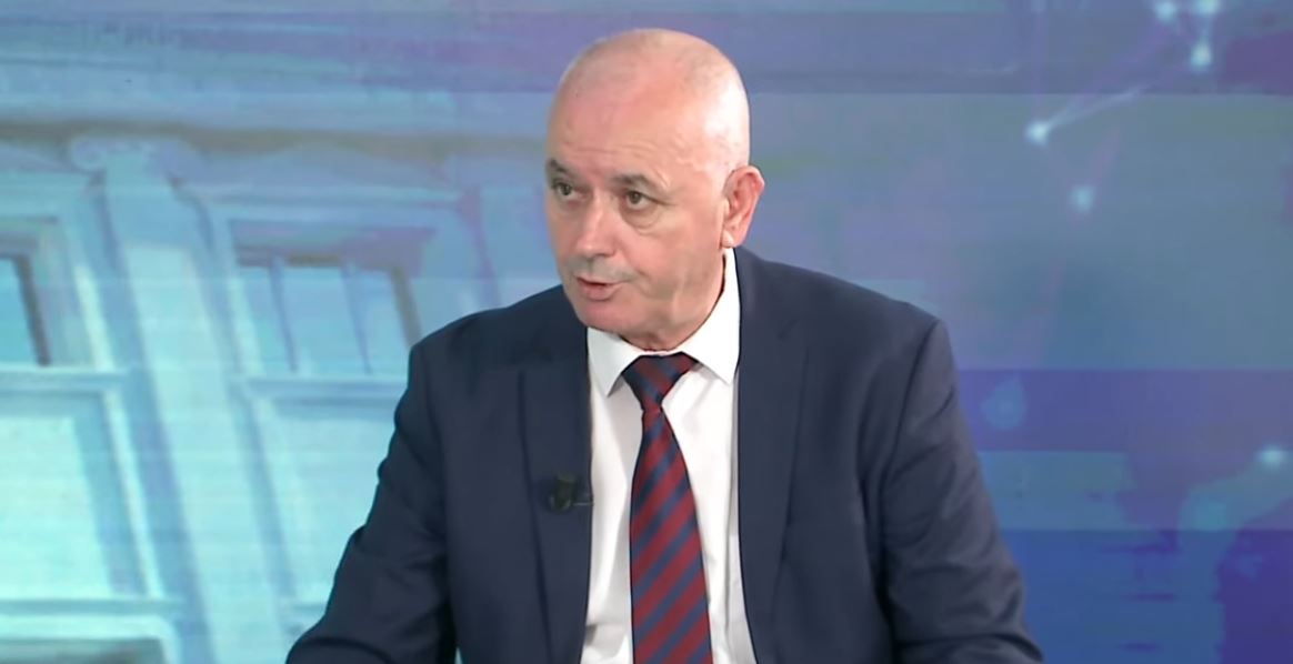  Nga ndërthurja e teorisë me praktikën te laboratoret bashkëkohore    Dr  Arjan Hamiti  Ja pse  Luaras   