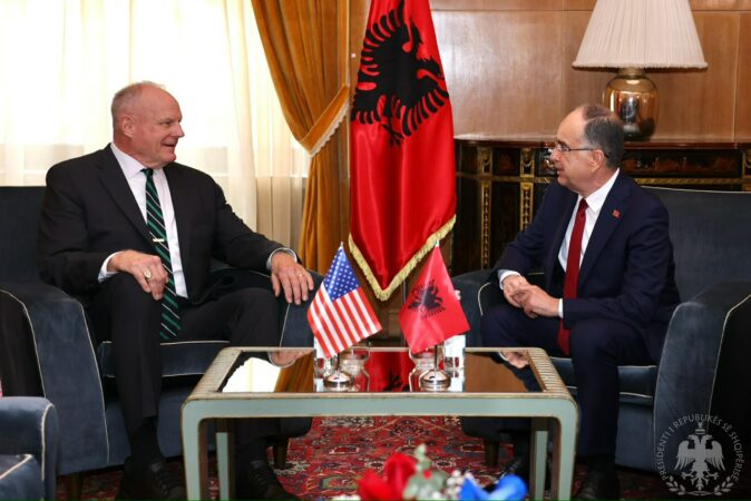 Presidenti Begaj pret letrat kredenciale të ambasadorit të ri të SHBA-ve në Tiranë, Eric Wendt