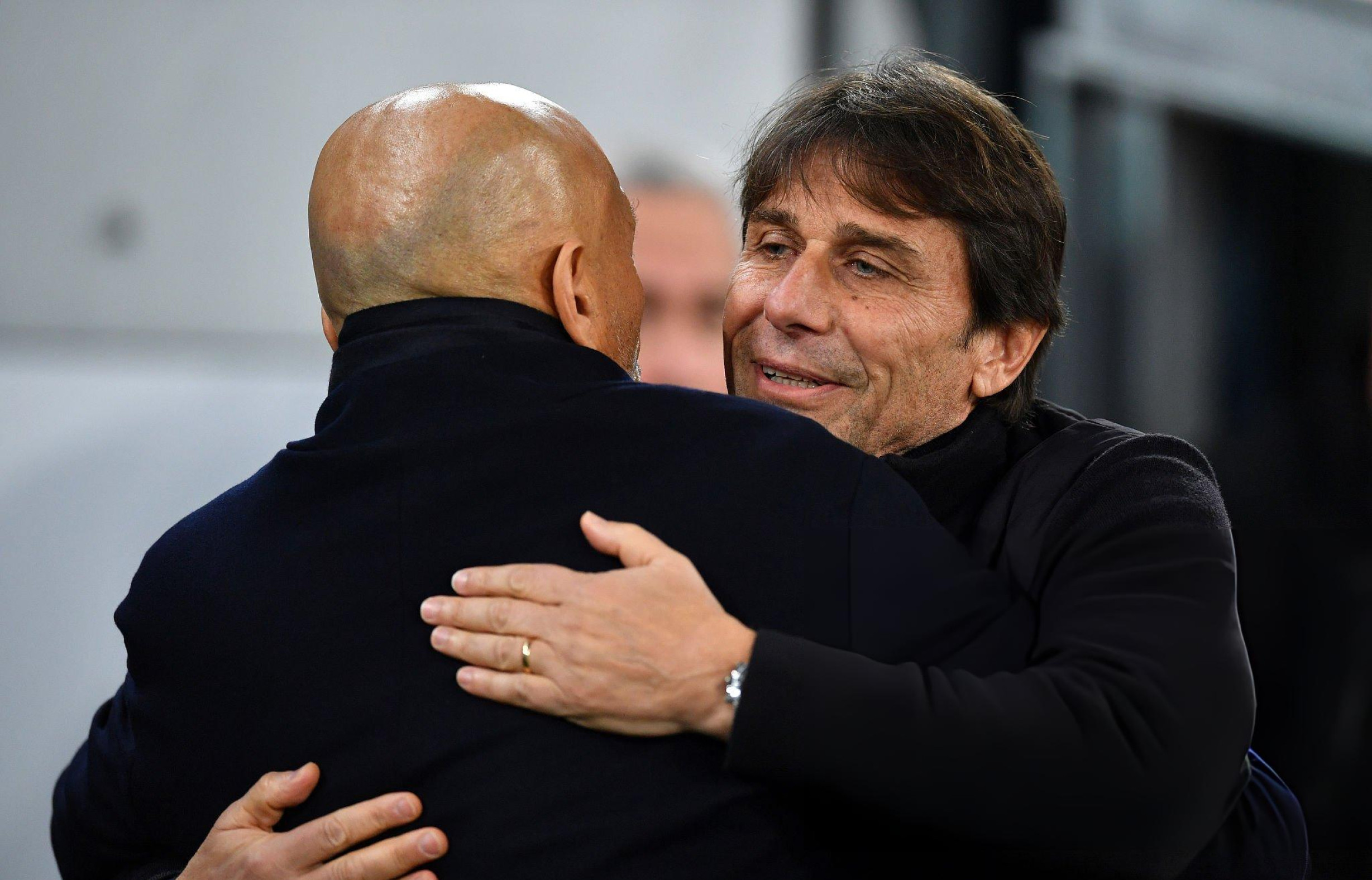 Conte-Juve jo vetëm një fiksim, “dridhet” stoli i Spalletti-t