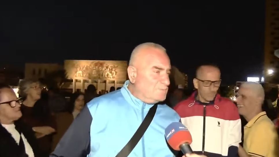Protesta e 117 të kundër qeverisë në Tiranë   Qytetari  Do të protestojmë çdo ditë dhe do të mblidhemi çdo ditë e më shu   