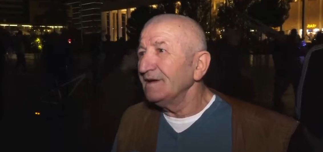  Për mjekësinë shqiptare  do të kisha vdekur    Marrim 250 mijë pension me bashkëshorten  Me se do jetojmë    i moshuari thirr   
