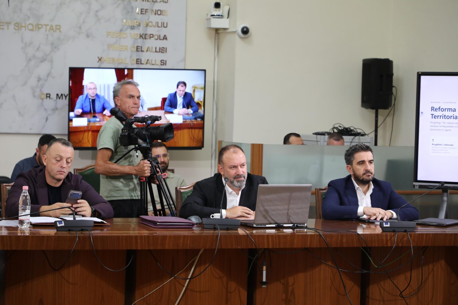 BIRN  Kuvendi injoron konsultimet publike  fut në shqyrtim Reformën Territoriale