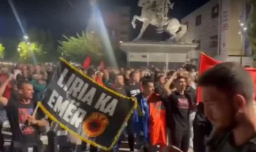 Protesta Ne Shesh 4f47fcaf