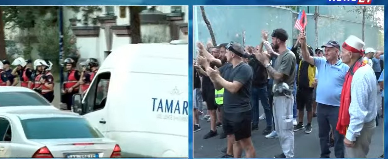 Policia kthen Kuvendin në  shtet rrethim   Jashtë sallës së godinës së seancave plenare oshëtijnë thirrjet  Ju erd   
