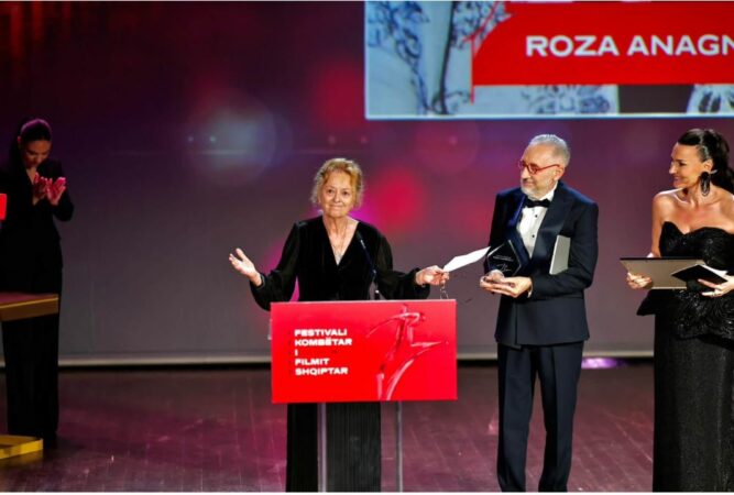 Roza Anagnosti1