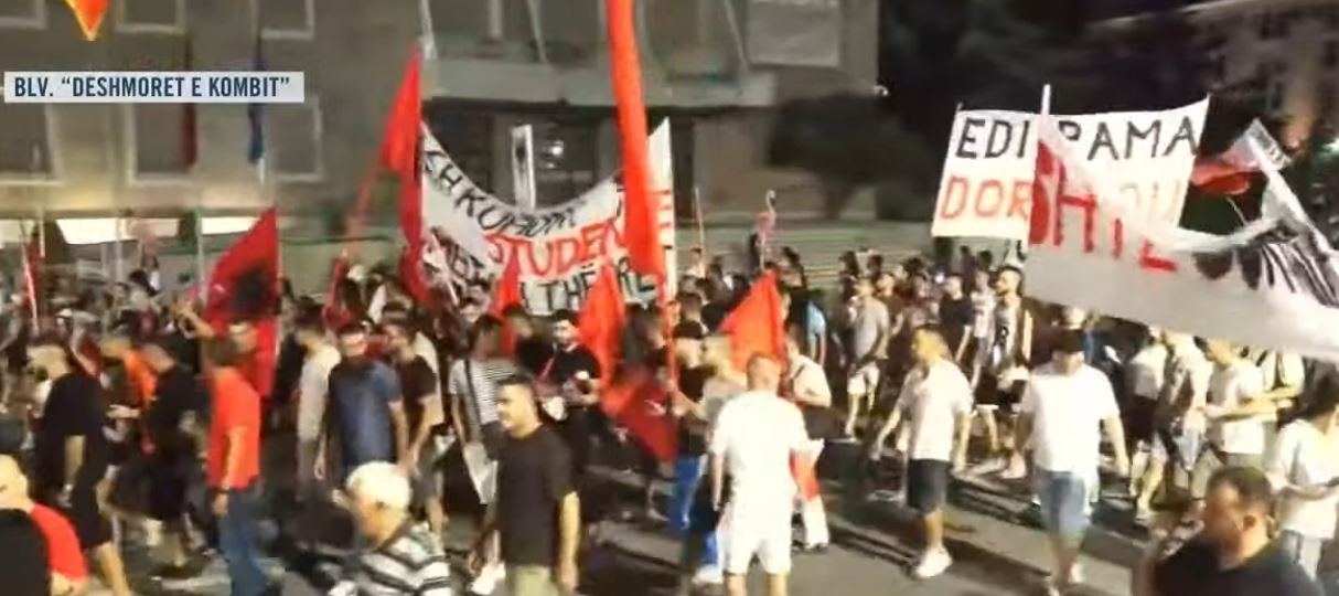  Nesër më shumë   mbyllet protesta e 99 kundër qeverisë  shqiptarët kërkojnë dorëheqjen e Ramës  Ju erdhi fundi 