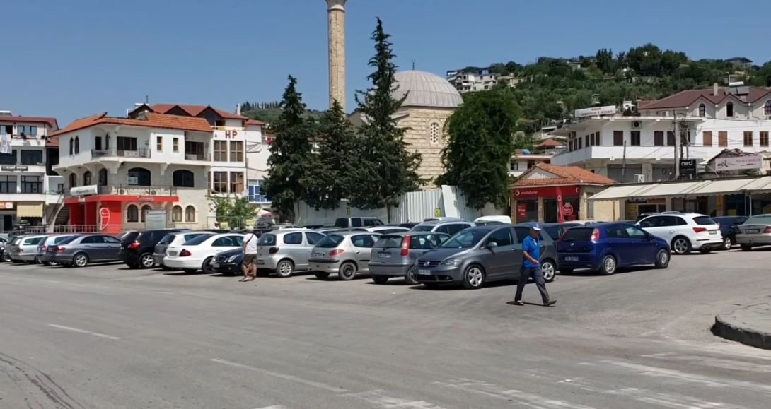 Çahet tubacioni i Bogovës  ndërpritet furnizimi me ujë në Berat  Kuçovë dhe fshatrat përreth prej disa orësh