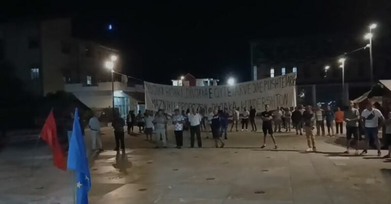 Divjaka Proteste