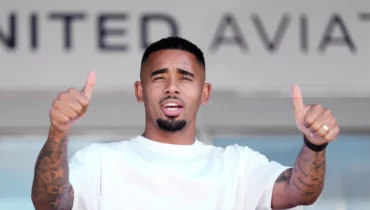 Gabriel Jesus Llegada Barcelona 58