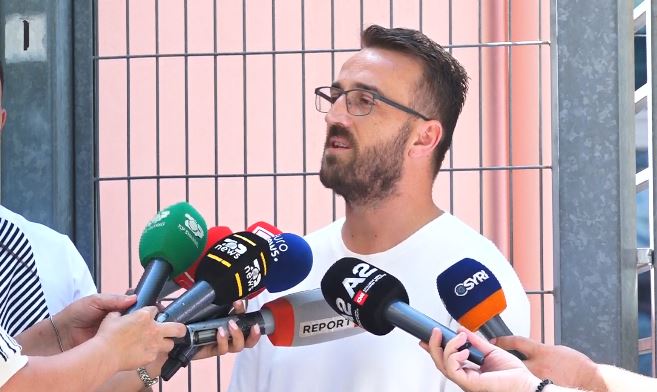 Asociacioni i Gazetarëve të Shqipërisë kundër rregullores së re të GJKKO  Distancë e rrezikshme mes gjykatës dhe gazetarëve