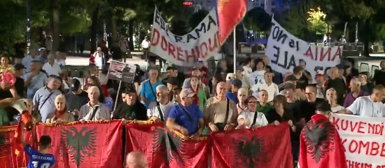  Rama në burg  Berisha në burg   Mbyllen fjalimet te Kryeministria  nis marshimi në rrugët e Tiranës  Ju erdhi fundi