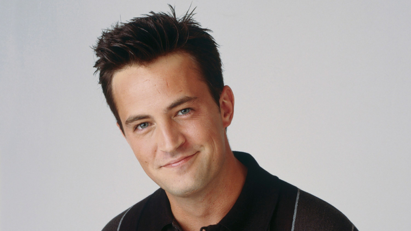 matthew-perry-rikthehet-ne-ekran-kete-here-permes-nje-dokumentari-netflix-zbulon-historine-e-aktorit-te-friends