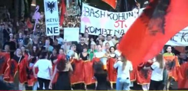 Ne Protesteeeeeeeeeeeeeee
