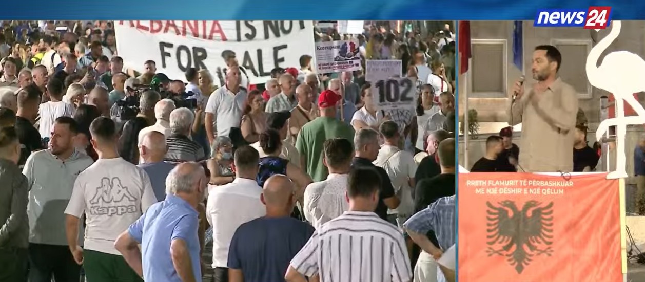  Duam Republikë  jo klikë    Mjeku i njohur i ashpër me Ramën nga protesta  Fasada nuk e mbulon më realitetin  shq   