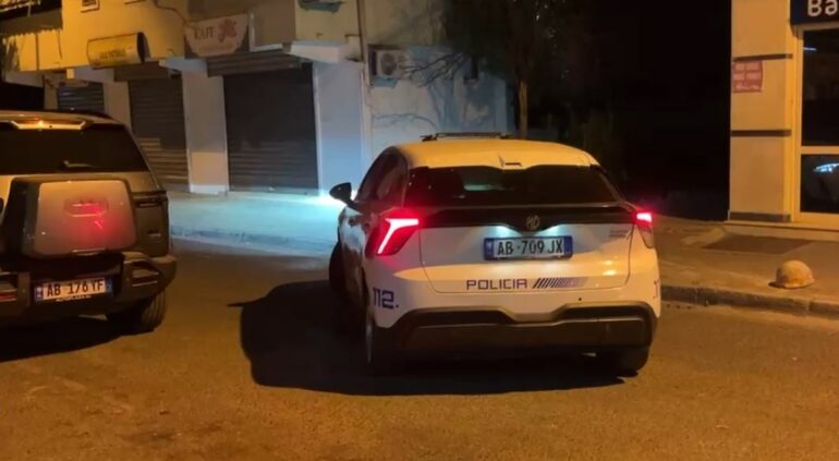 Policia Laprake1