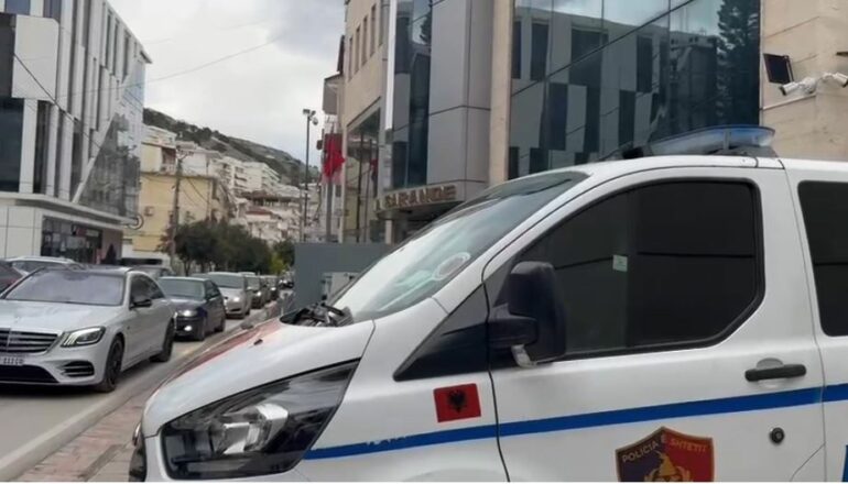 Policia Sarande1