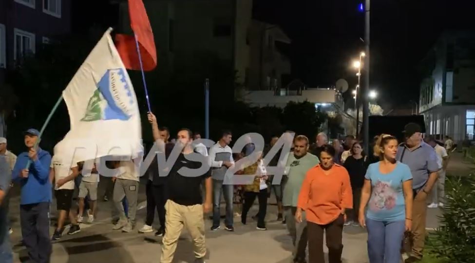 VIDEO  49 ditë protestë  qytetarët kundër bashkimit me Lushnjën  Divjaka bashki 