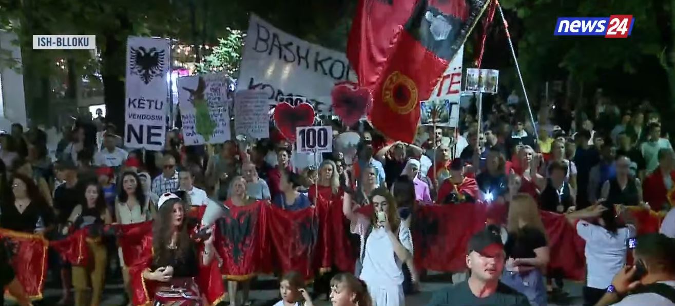 sot-dita-e-99-te-e-protestes-qytetare-protuestuesit-kerkojne-doreheqjen-e-rames-do-te-gjuajme-me-veze-tek-parlamenti