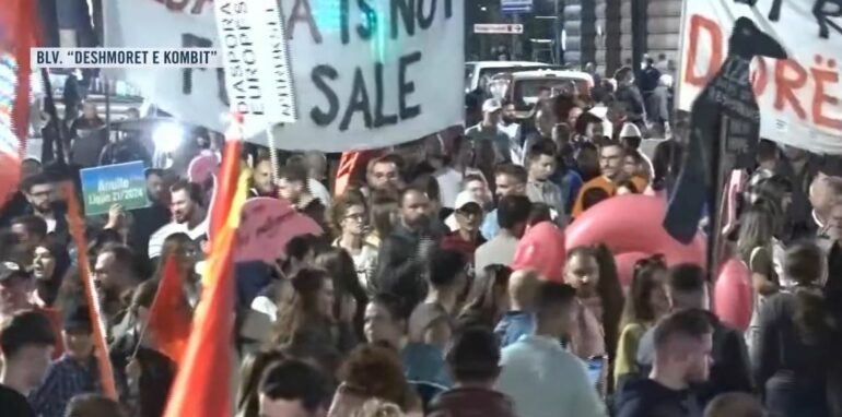 Protestaa 999