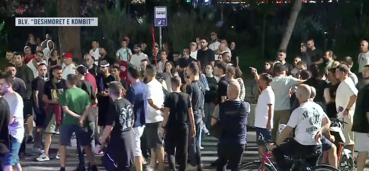  Nesër më shumë   mbyllet protesta e 112 kundër qeverisë  qytetarët të vendosur  Edi Rama jepe dorëheqjen