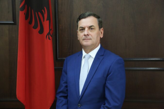 Gjykata e Lartë kërkon zhbllokimin e pagave të gjyqtarëve. Sadushi shkresë Ministrisë së Financave: Vendimi i Kushtetueses është detyrues