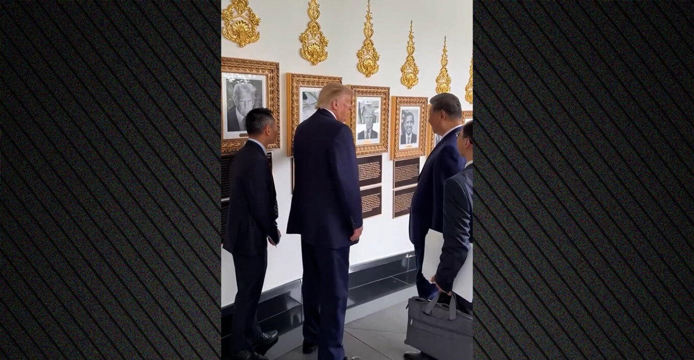 Ky është Biden   Trump i tregon Xi Jinping portretin satirik  presidenti kinez shpërthen në të qeshura  VIDEO 