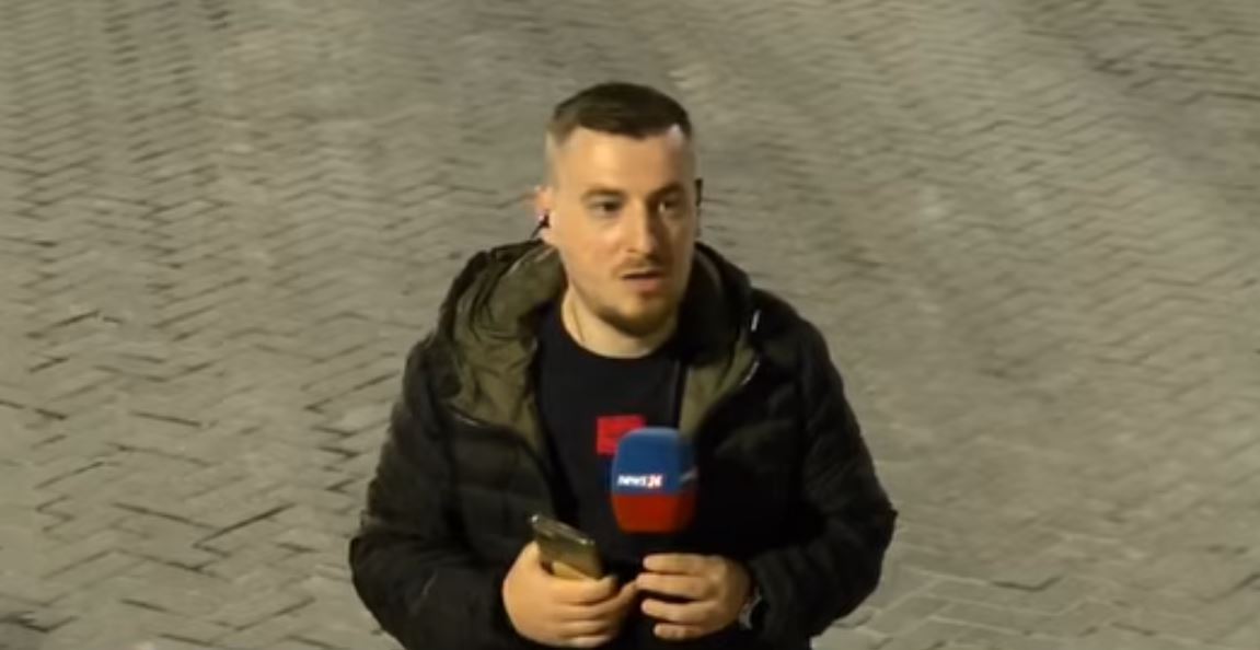  Përdoret sërish gaz lotsjellës dhe ujë ndaj qytetarëve   Gazetari raporton live nga bulevardi  Policia bëri mësym   