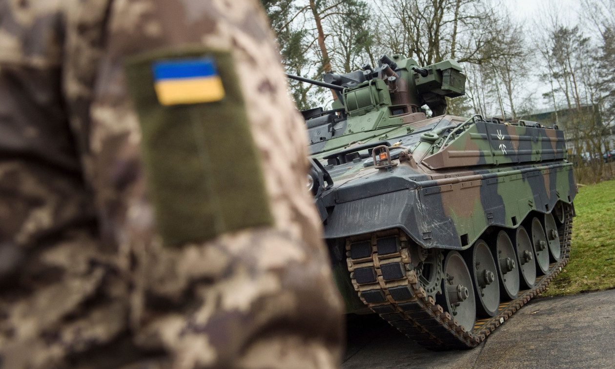SHBA kërcënon Ukrainën me ndërprerjen e inteligjencës dhe armëve  Trump kërkon ndalimin e sulmeve ndaj rafinerive ruse