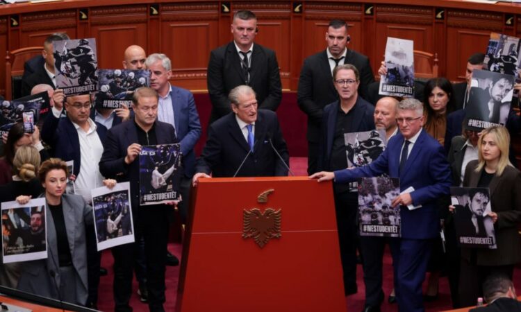 Berisha Ne Kuvend Sot