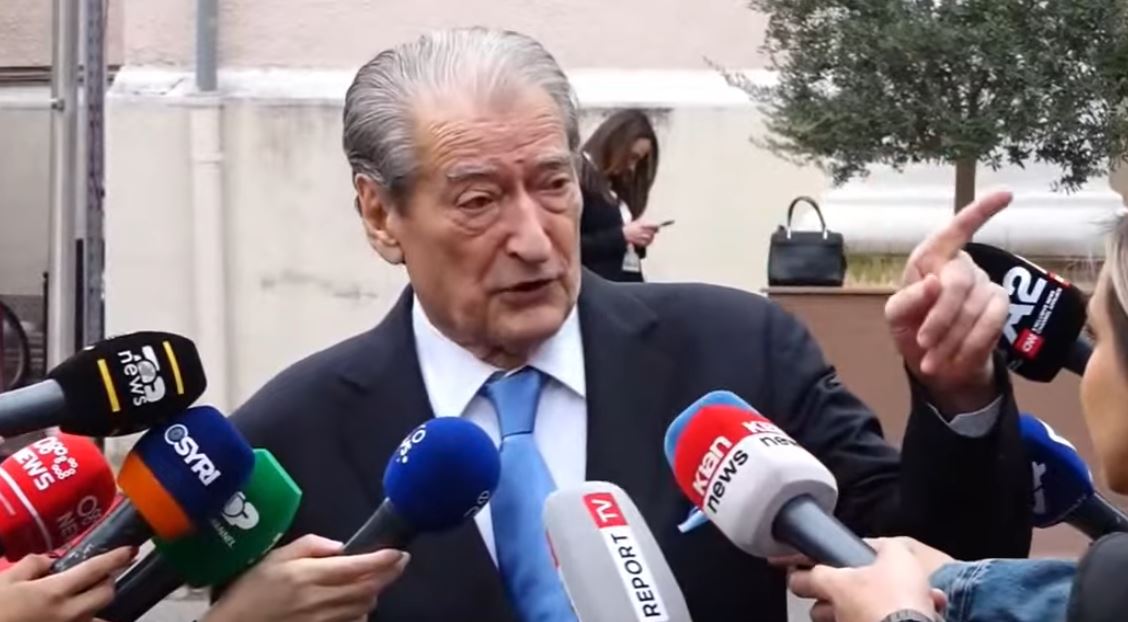  Gjithë Shqipëria në Tiranë   Berisha  Protesta e sotme pa simbole partiake  Revoltë e atë gjithë atyre që po u shkelmohen të    