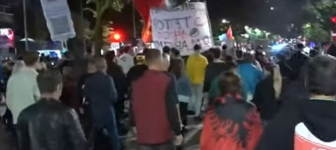  Nesër më shumë   Mbyllet protesta e 134 t kundër qeverisë  qytetarët paralajmërojnë vijimin e qëndresës  Në shesh   