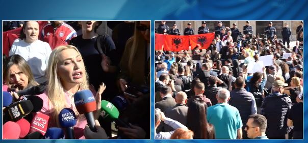 Foto nga burimi: Rama nxjerr drejtoreshën e MIA-s për të dialoguar, studentë dhe akademikë e përzënë: Ik! Duam dorëheqjen e tij