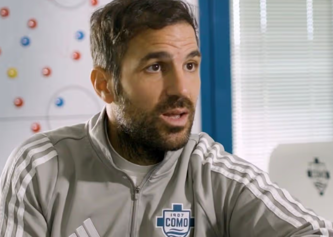 Foto nga burimi: Como sfidon United, Fabregas: Ndeshje speciale, mezi po pres