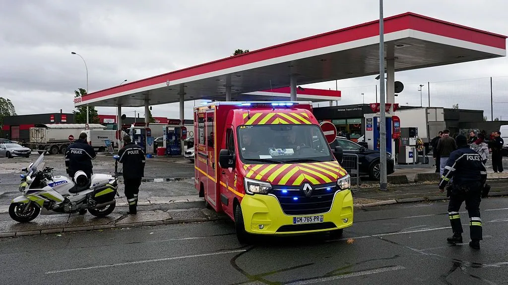 nje-i-vrare-dhe-5-te-plagosur-ne-paris-dyshohet-per-akt-terrorist