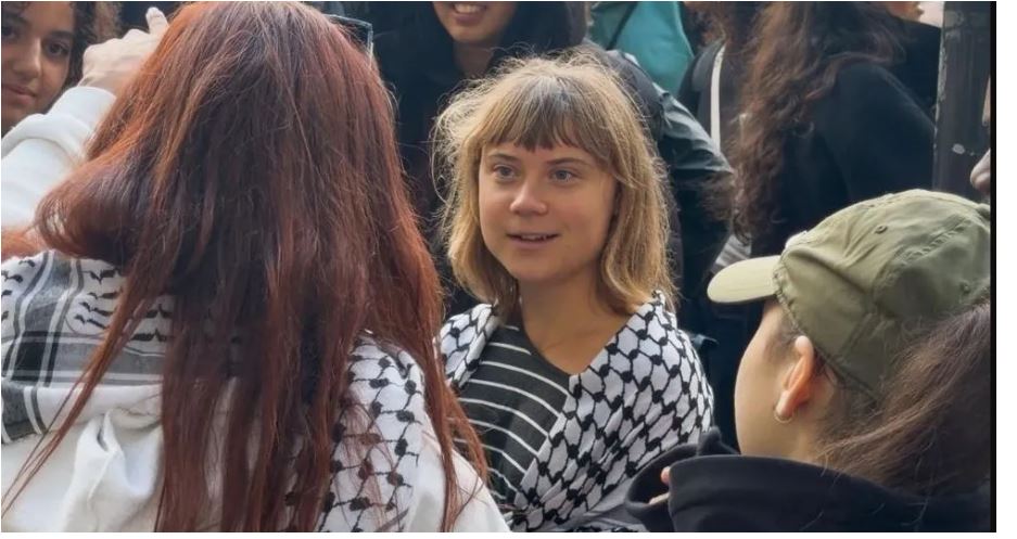 Greta Thunberg në krah të nxënësve francezë  protestat për shkollat përhapen në Paris