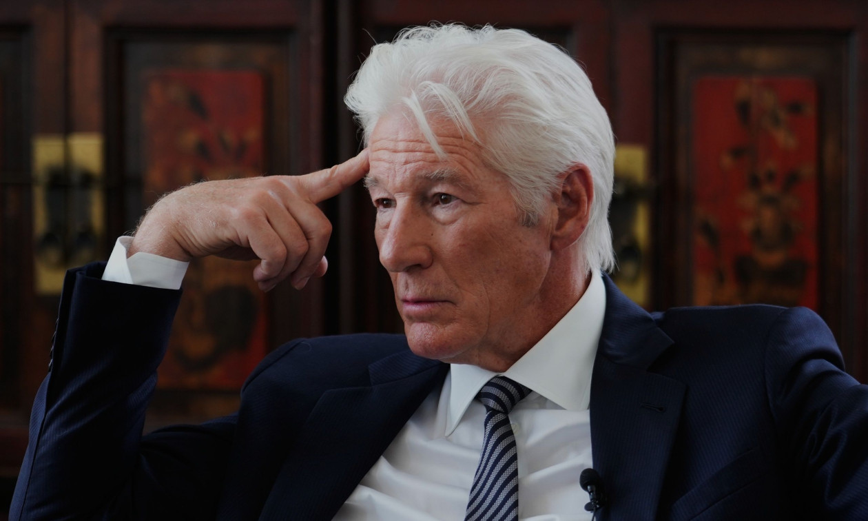  Gerbilgate  rikthehet pas 40 vitesh  podcasti i ri heton thashethemin e çuditshëm për Richard Gere