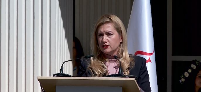 Diplomimi i 546 studentëve  Fabiola Hysenbelliu  Hapim një degë në  Luarasi  me një nga Universitet më prestigjioz   