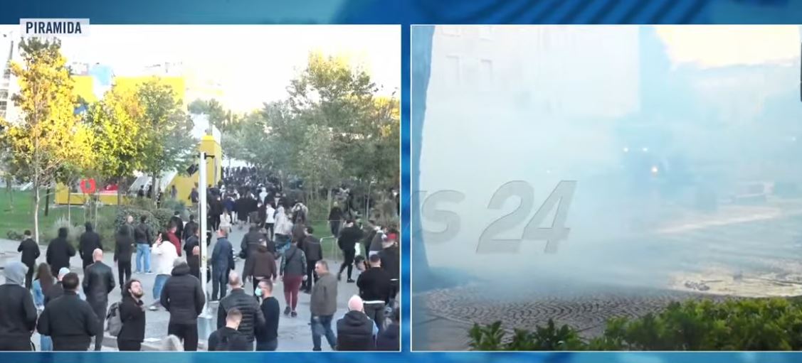 Studentët në dy fronte! Bulevardi ‘mbytet’ me gaz lotsjellës, një pjesë e protestuesve te Piramida/ Kaos edhe te Kryeministria, policia hedh ujë pa ndalim