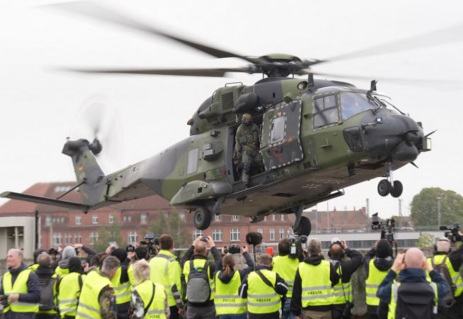 Tanke dhe helikopterë në rrugët e Hamburgut  Gjermania simulon skenarin e një lufte ndaj Rusisë