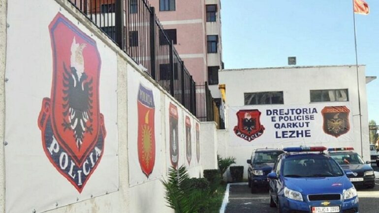 Detaje nga operacioni në Lezhë/ Të përfshirë në atentatin në Sarandë? Gjenden armë dhe veshje… Si ranë në gjurmët e policisë 3 të arrestuarit